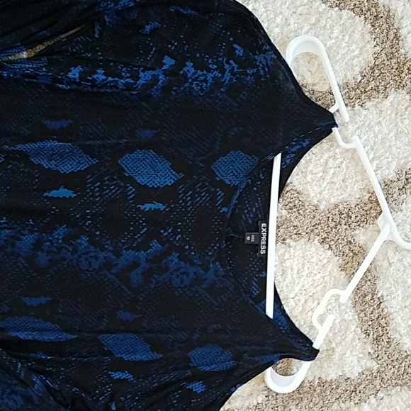 Top - Picture 2 of 3